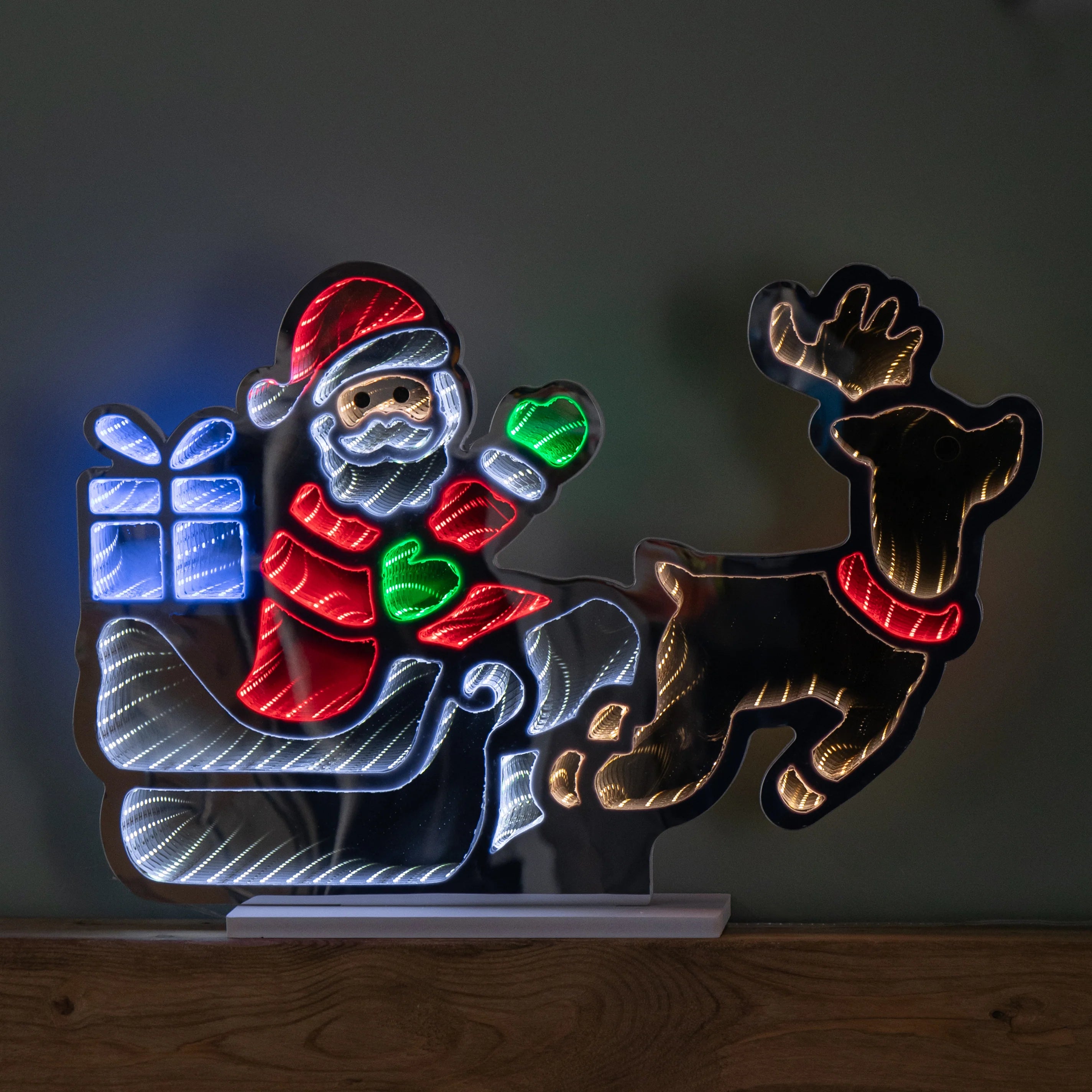 60cm Infinity Santa in Sleigh