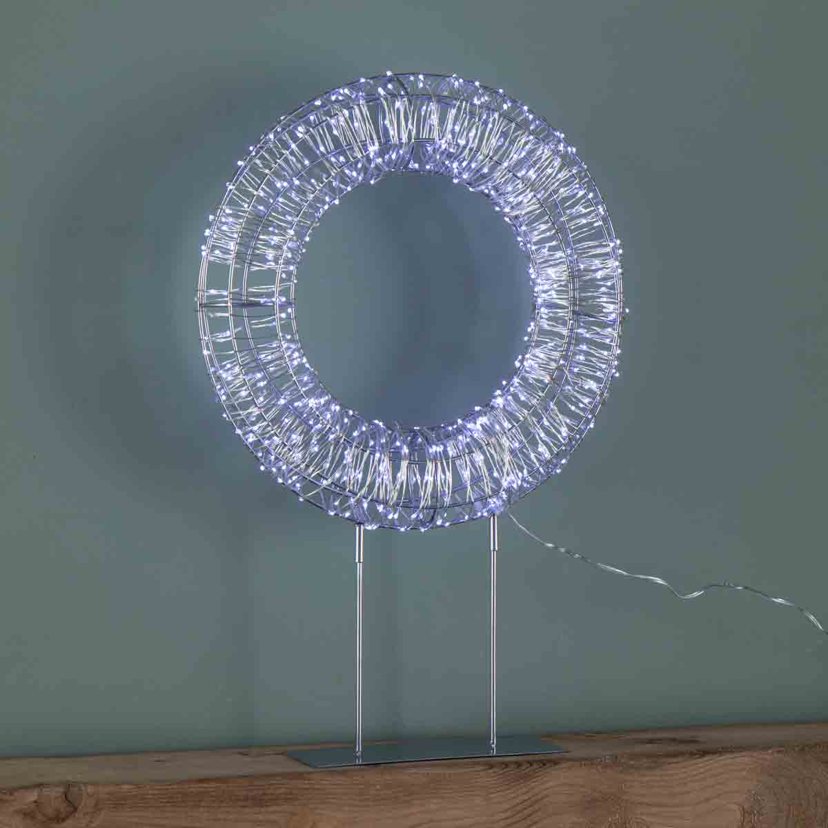 Ice White Table Top Wreath