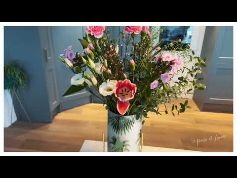 Subscription Flowers - Box Of Blooms