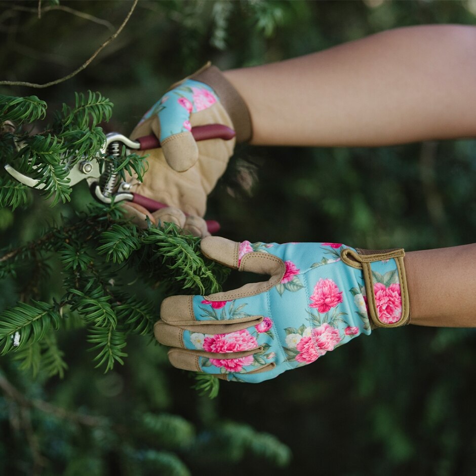Kent and Stowe Aqua Peony Leather Gloves